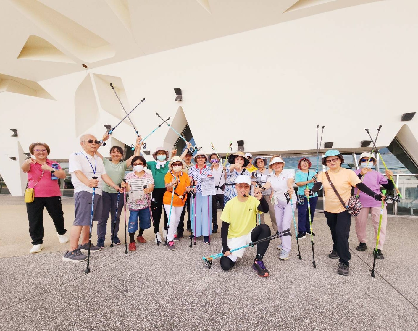 北歐式健走-捷運逍遙遊