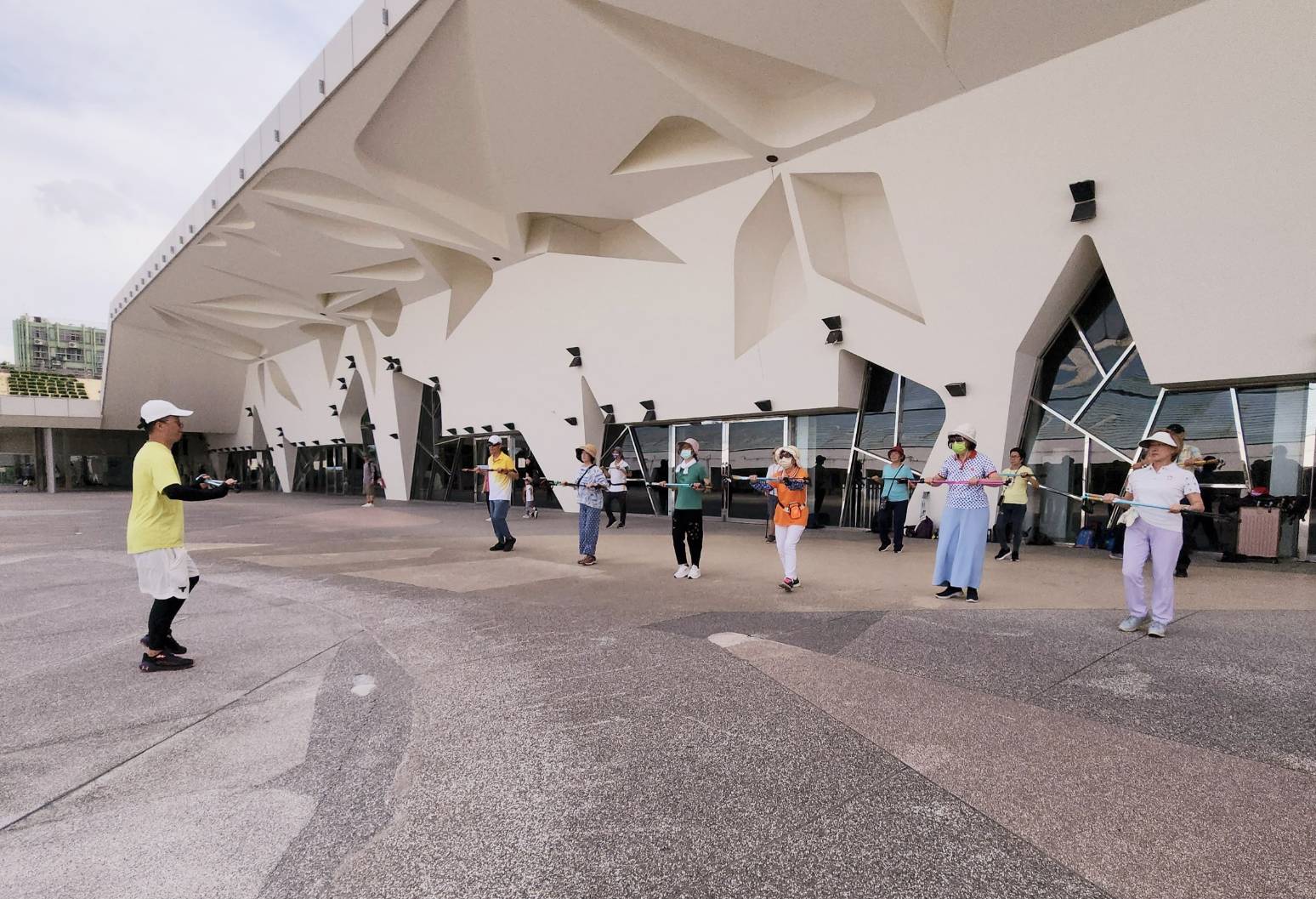 樂齡森活北歐式健走