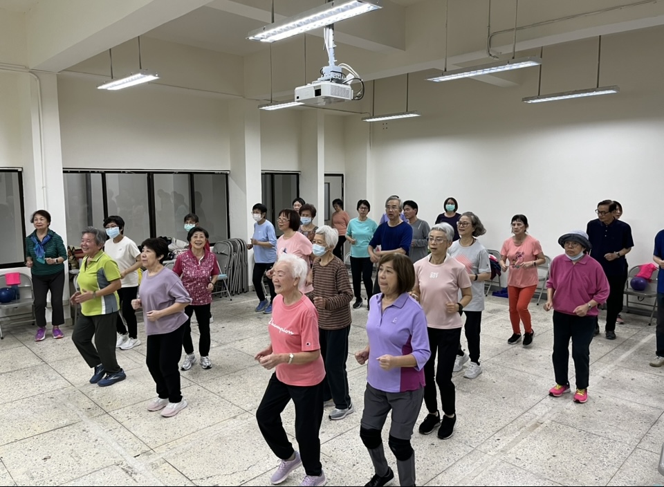 銀髮族超慢跑與肌耐力運動