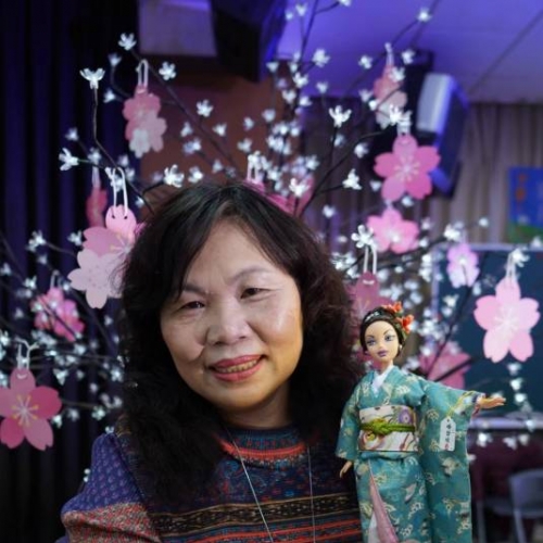 ★從玩具到時尚-芭比服飾創作與社會影響