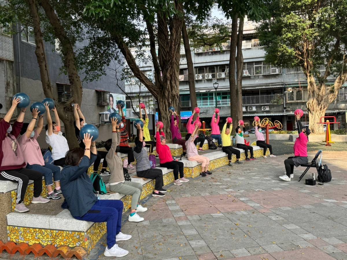 保密防跌-樂齡活躍勇骨操