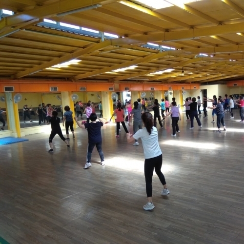 律動伸展肌力養成