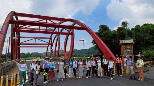 低碳輕旅行Candy帶你散步趣